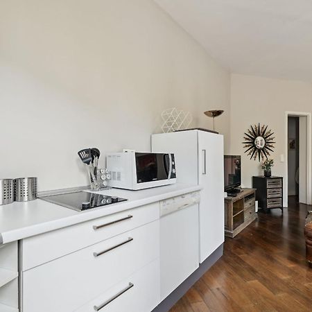 Champs-Elysees & Arc De Triomphe - Cityapartmentstay Париж Екстер'єр фото
