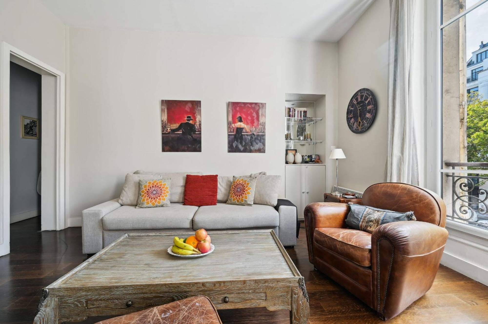 Champs-Elysees & Arc De Triomphe - Cityapartmentstay Париж Екстер'єр фото
